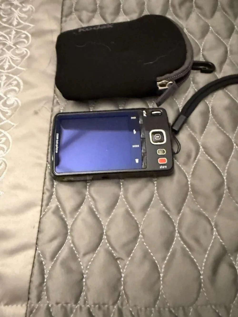 Kodak EasyShare V1253 12.1MP Digital Camera - Black